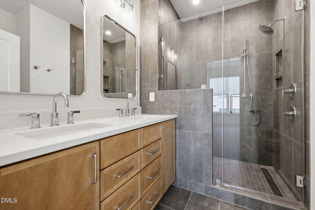 403 Chatham View Road - Photo 21