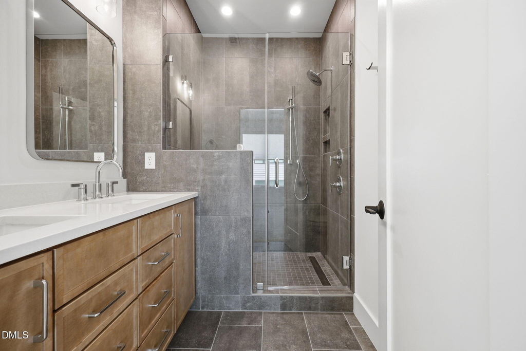 403 Chatham View Road - Photo 22
