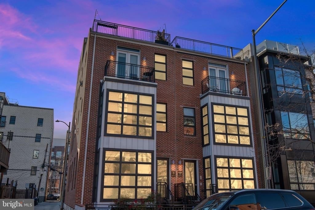 2106 10th Street Nw - Photo 0
