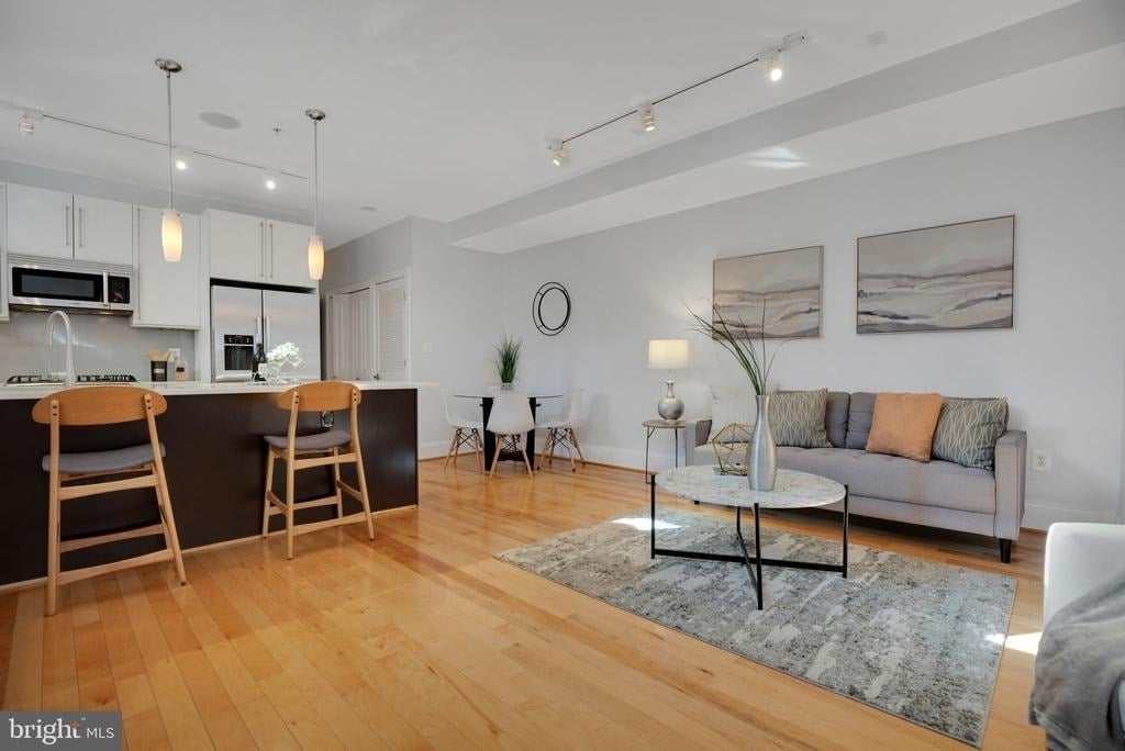 2106 10th Street Nw - Photo 2
