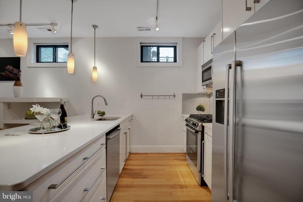 2106 10th Street Nw - Photo 9