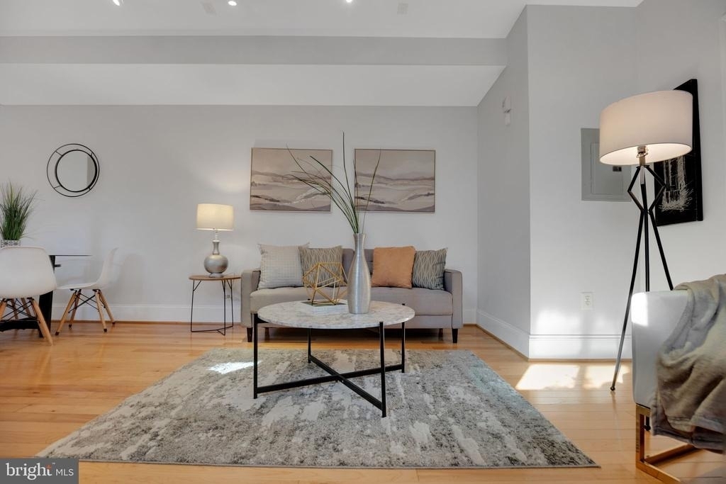 2106 10th Street Nw - Photo 8