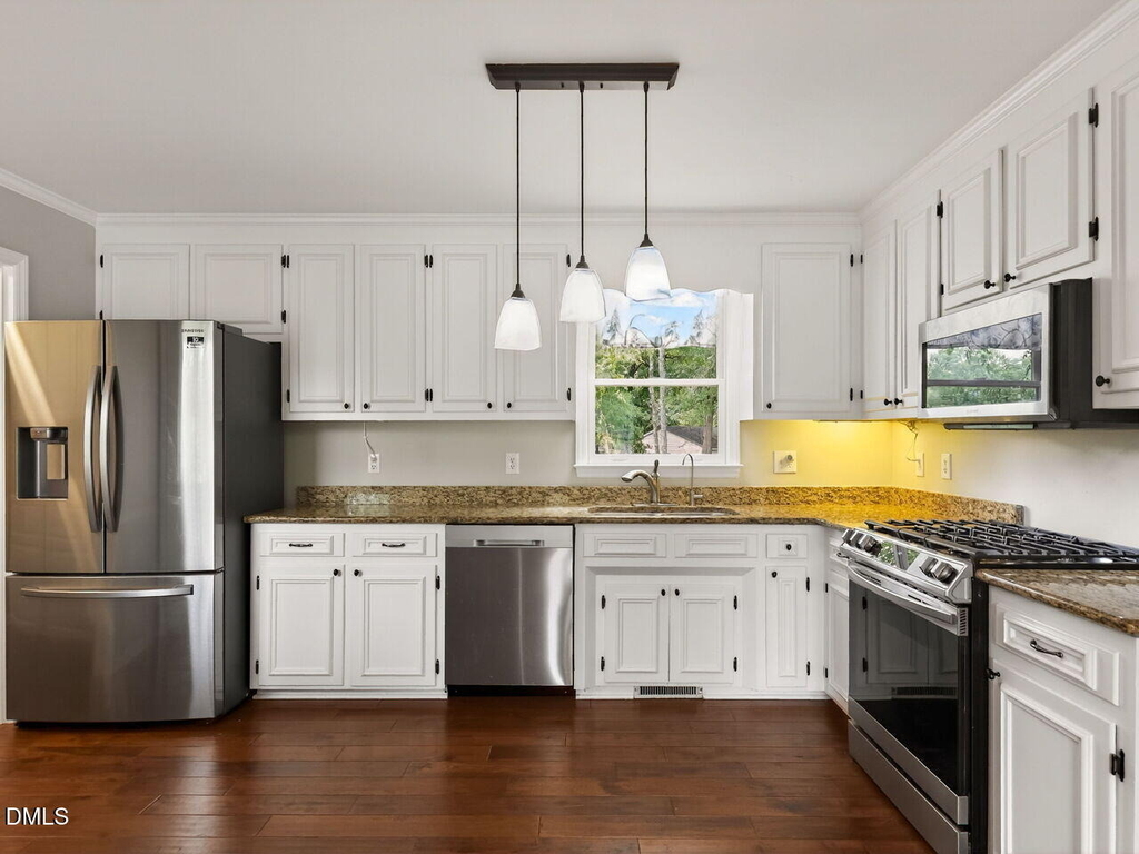 7209 Silver Maple Street - Photo 4