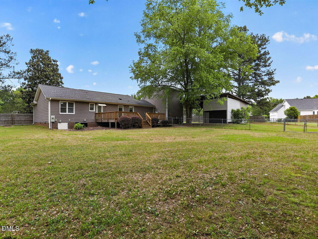 7209 Silver Maple Street - Photo 28