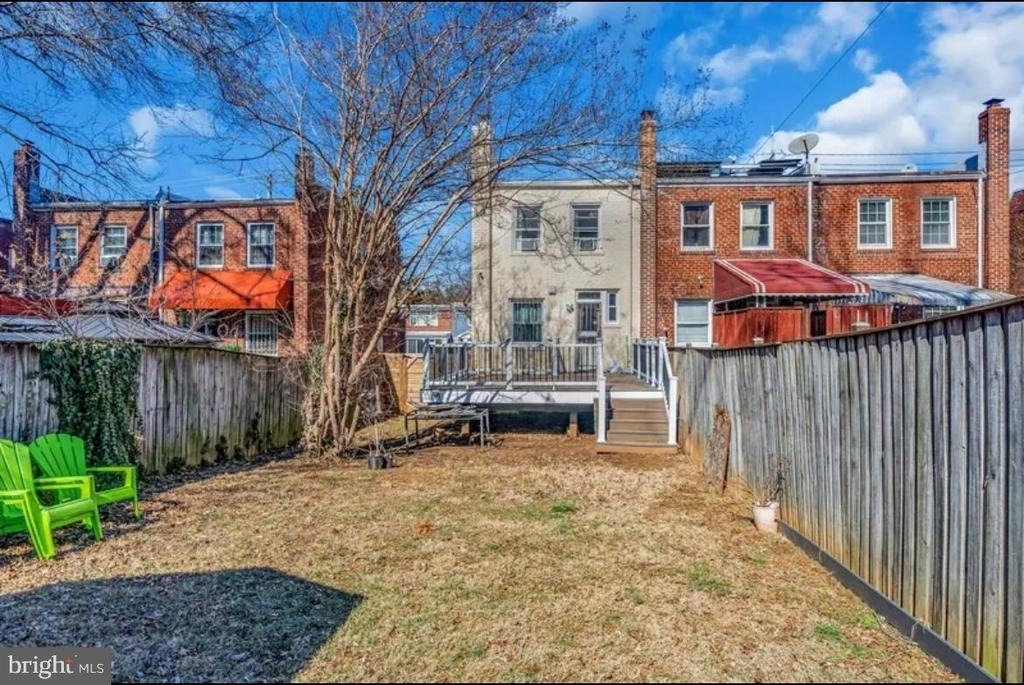 4011 Blaine Street Ne - Photo 0