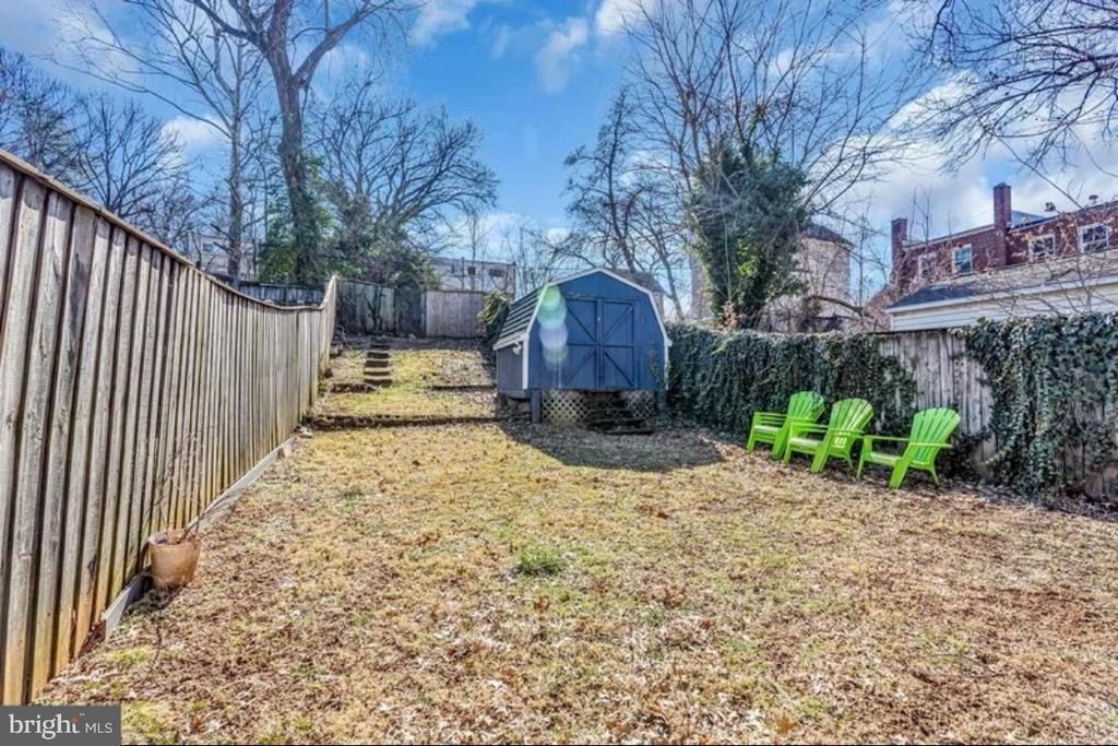 4011 Blaine Street Ne - Photo 2