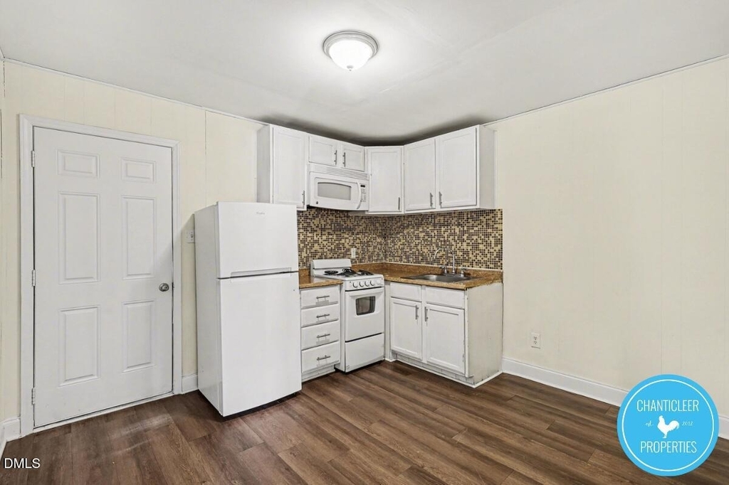 113 Florence Street - Photo 3