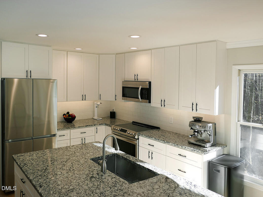 108 Channing Lane - Photo 10