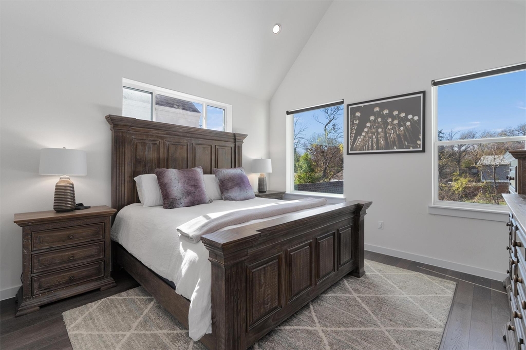 4020 Airport Blvd - Photo 13
