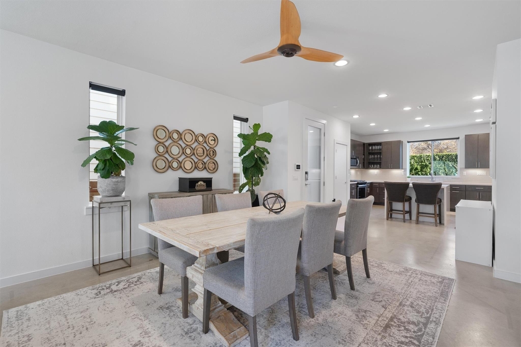 4020 Airport Blvd - Photo 5