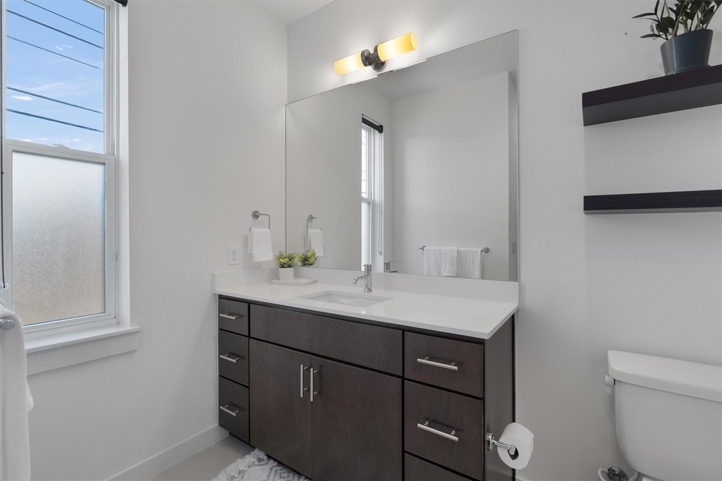 4020 Airport Blvd - Photo 17