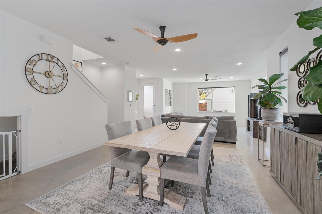 4020 Airport Blvd - Photo 6