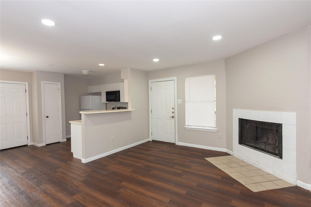 1603 Onion Creek Village Dr - Photo 6