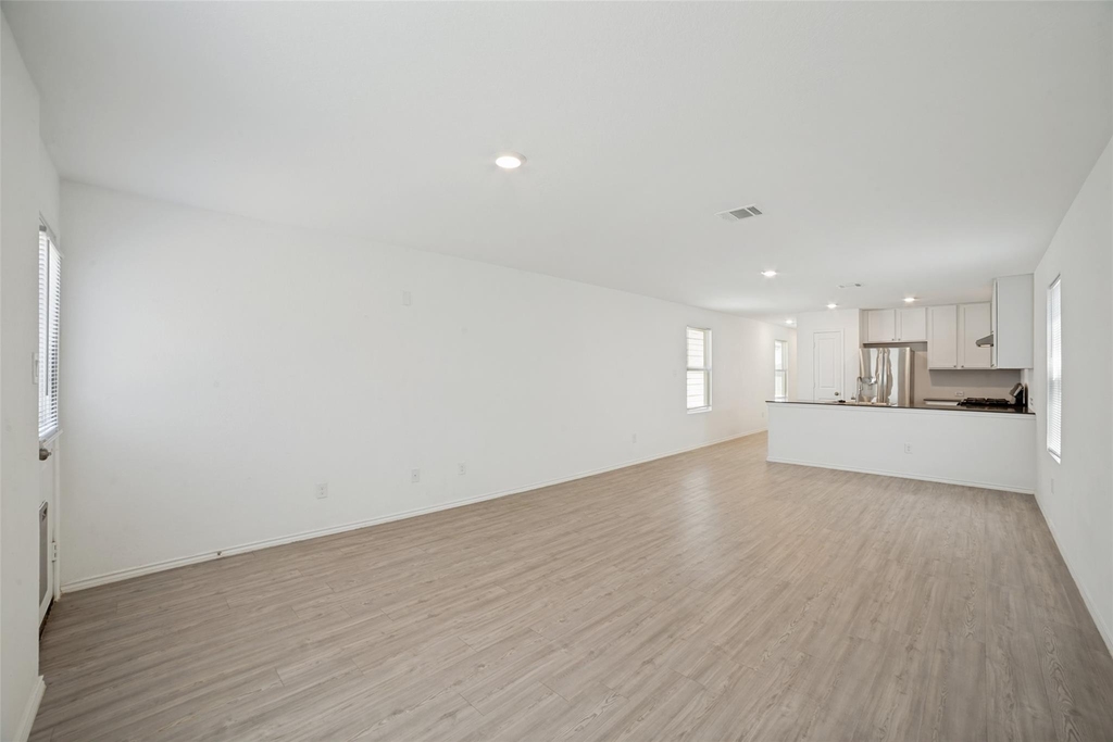 7631 Parish Pl - Photo 1