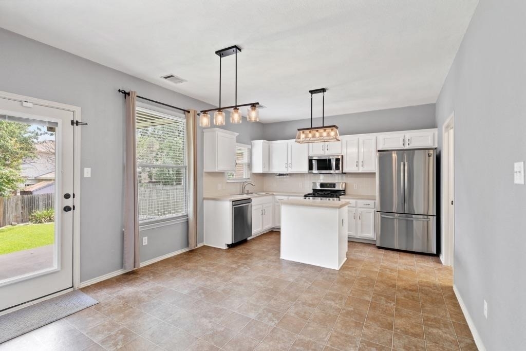 2704 Greenlee Dr - Photo 8