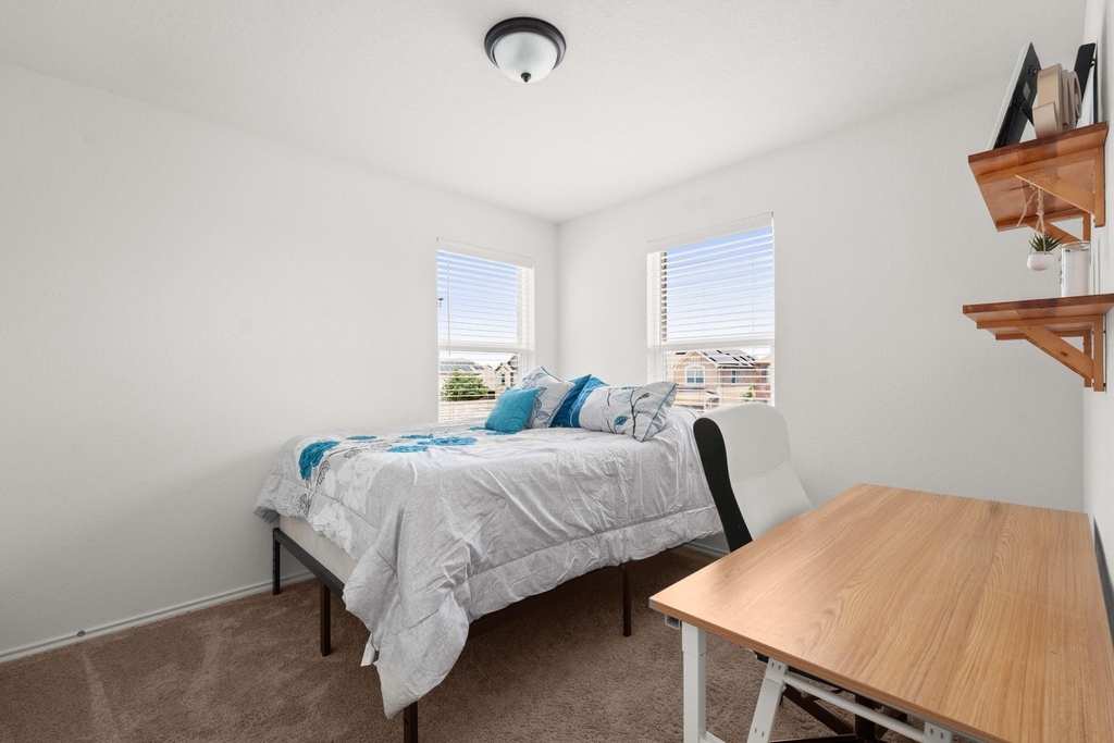 6400 Wagon Spring St - Photo 15