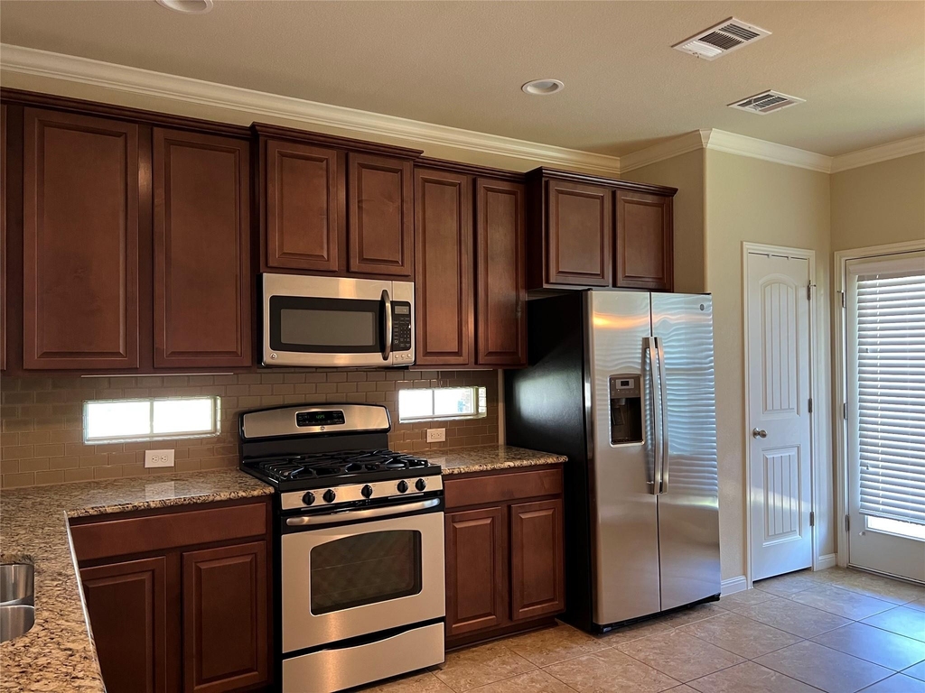 14001 Avery Ranch Blvd - Photo 3
