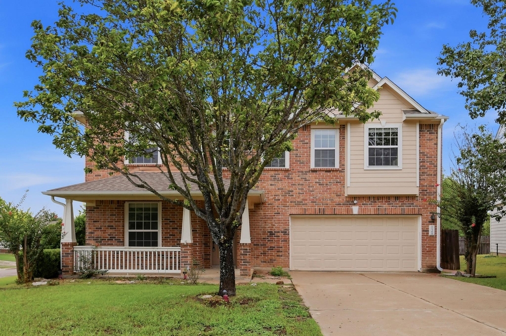 1136 Beechwood Dr - Photo 1