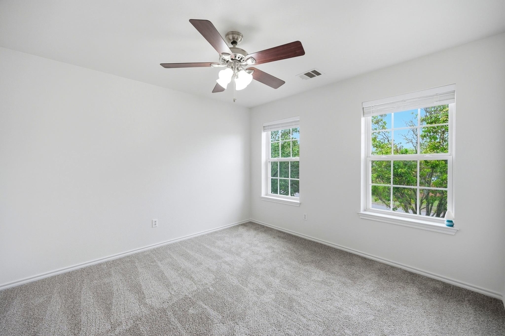 1136 Beechwood Dr - Photo 23