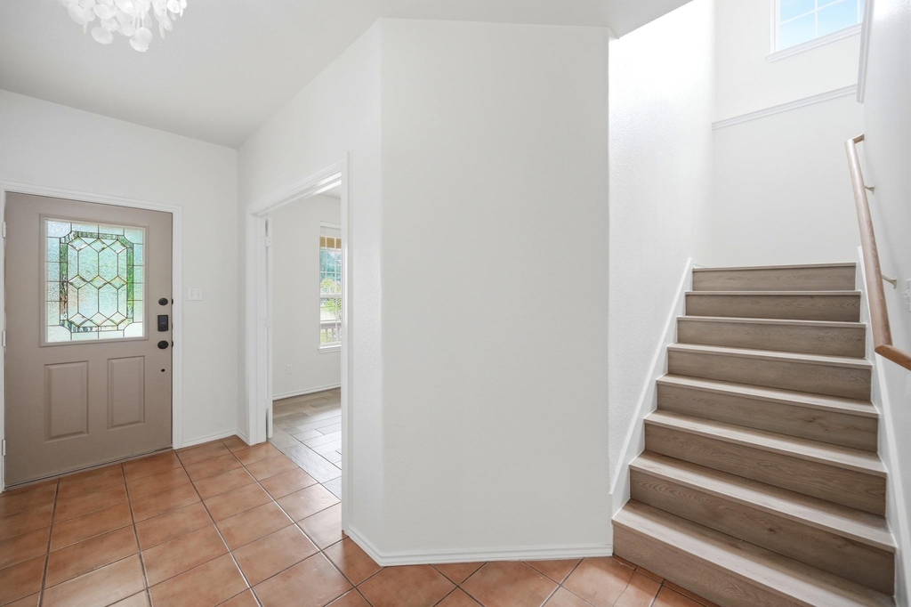 1136 Beechwood Dr - Photo 18