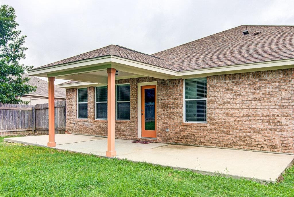 7705 Pebble Creek Dr - Photo 22