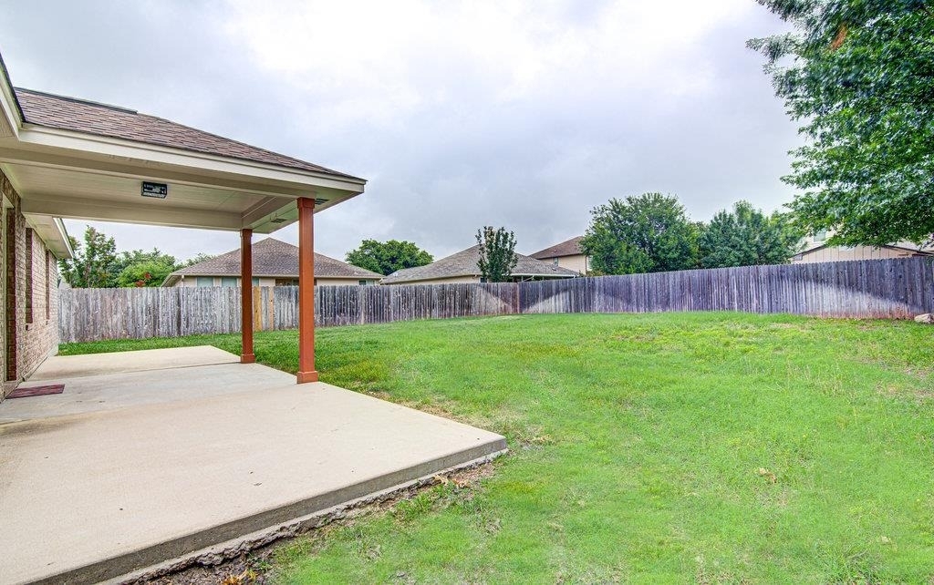 7705 Pebble Creek Dr - Photo 25