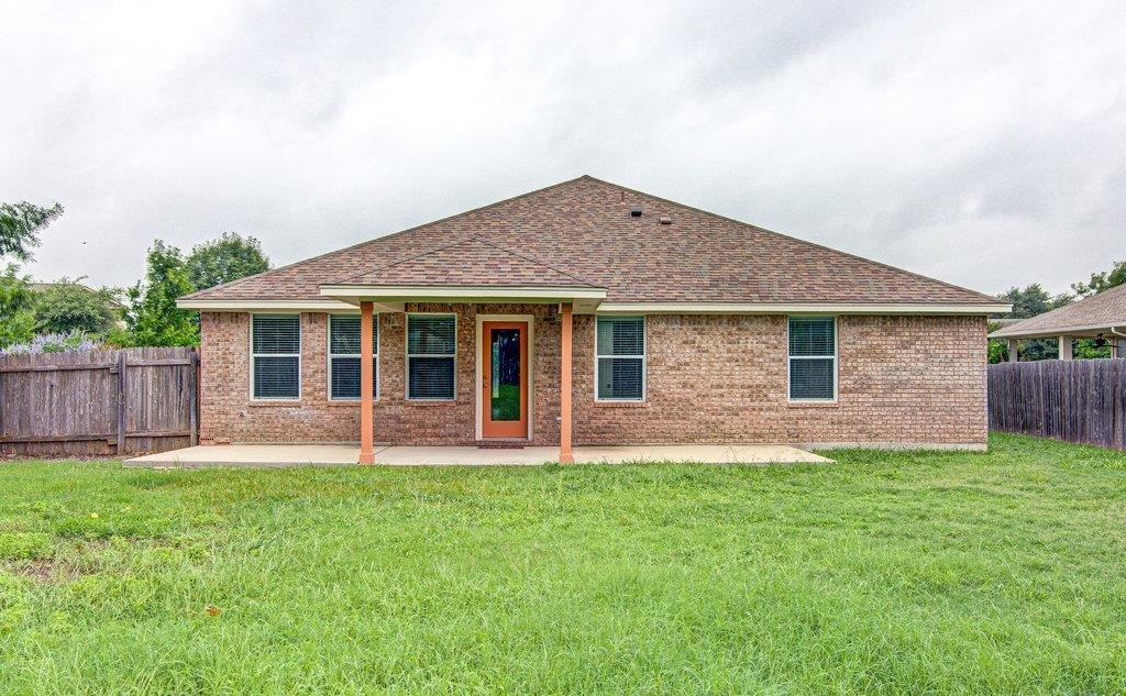 7705 Pebble Creek Dr - Photo 26