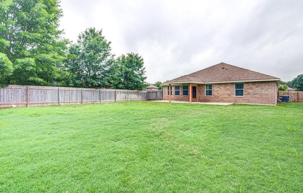 7705 Pebble Creek Dr - Photo 24