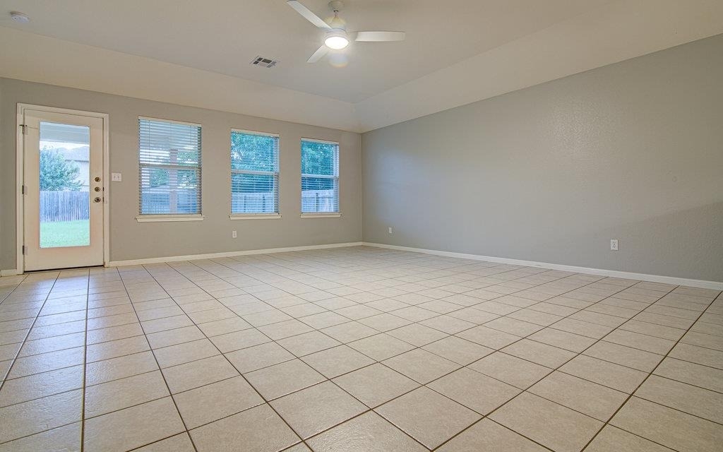 7705 Pebble Creek Dr - Photo 9