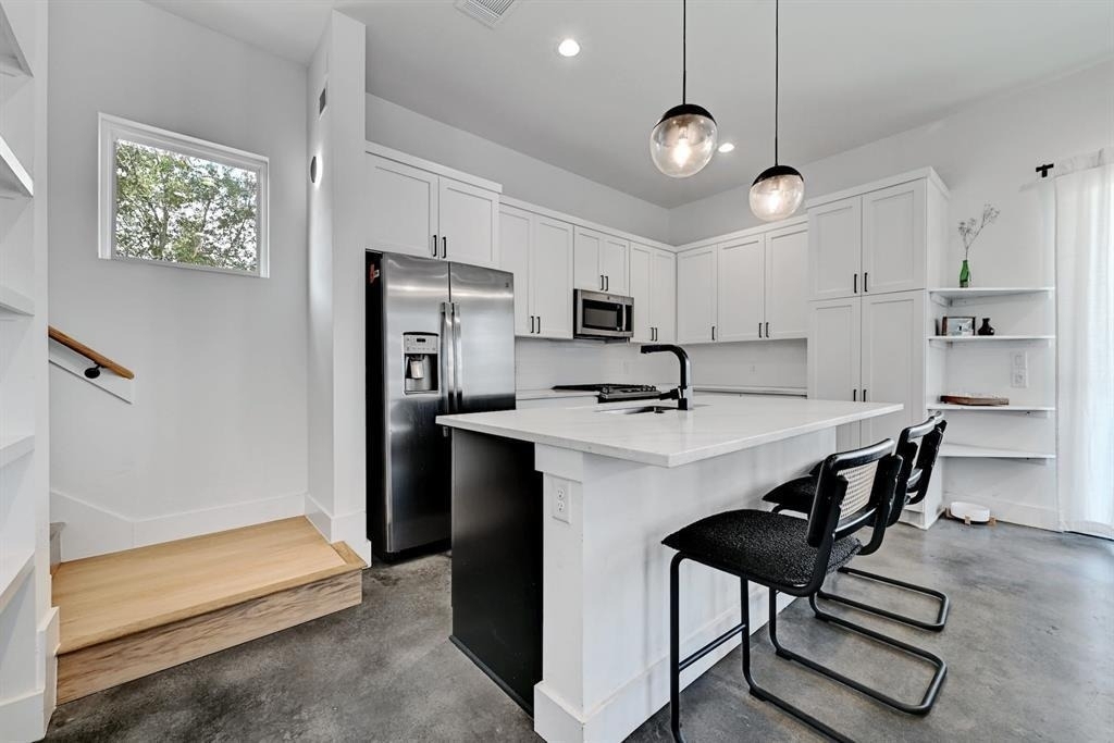 2812 E 4th St - Photo 9