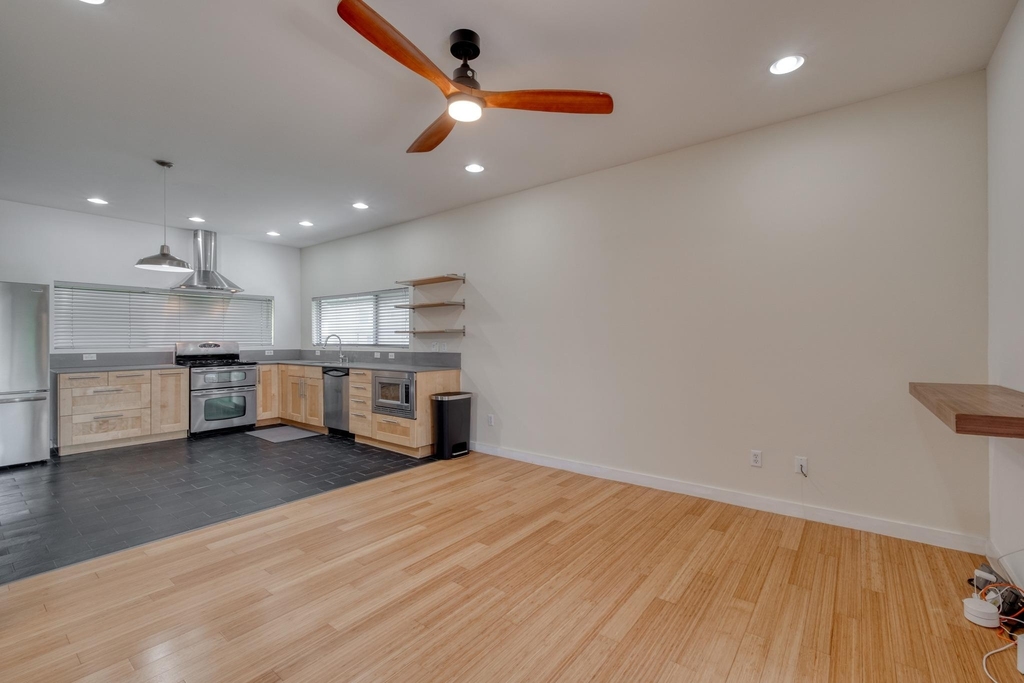 5517 Agatha Cir - Photo 8