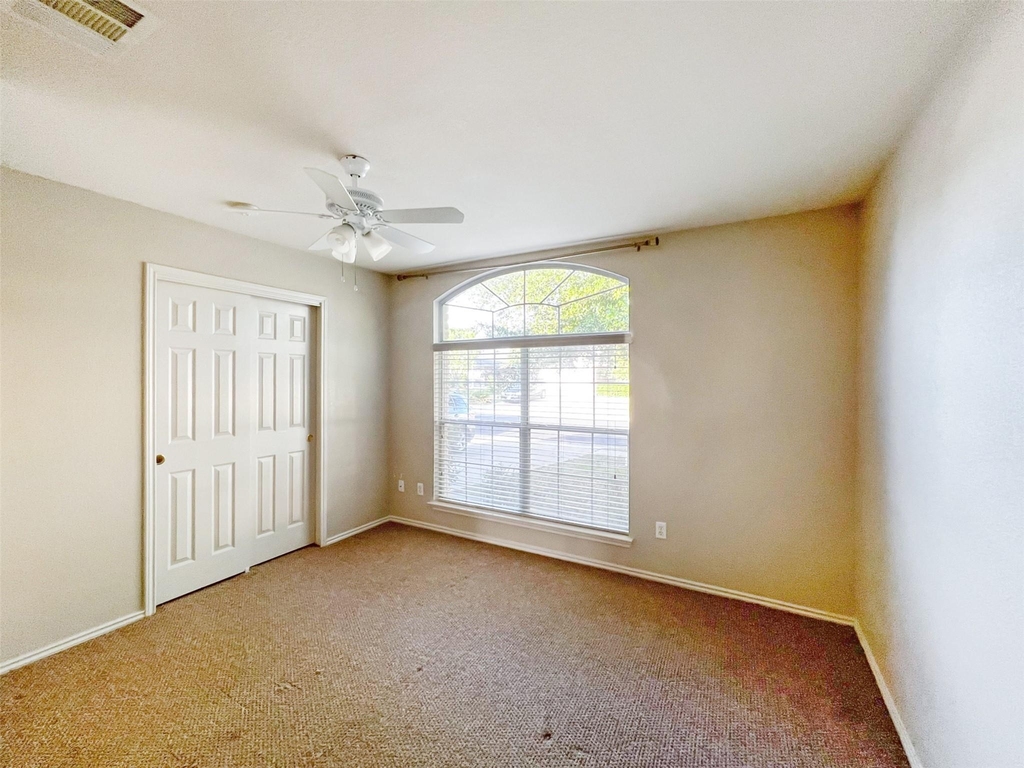 2324 Pearson Way - Photo 9