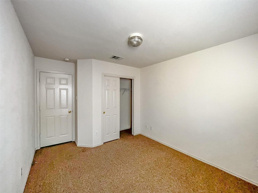 2324 Pearson Way - Photo 15