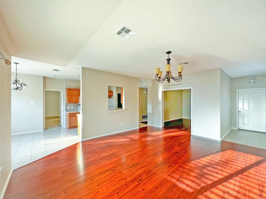 2324 Pearson Way - Photo 3