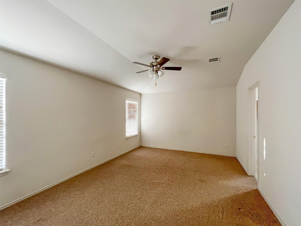 2324 Pearson Way - Photo 18