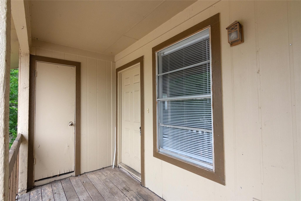 1607 Onion Creek Village Dr - Photo 1