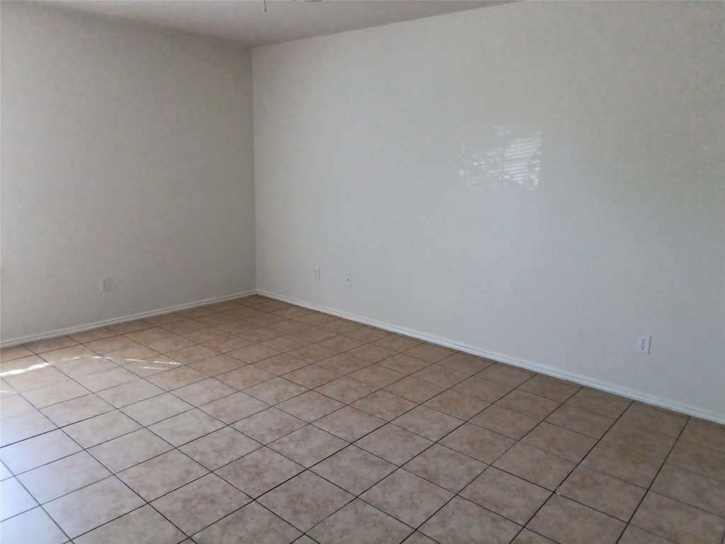 9627 Sugar Hill Dr - Photo 12