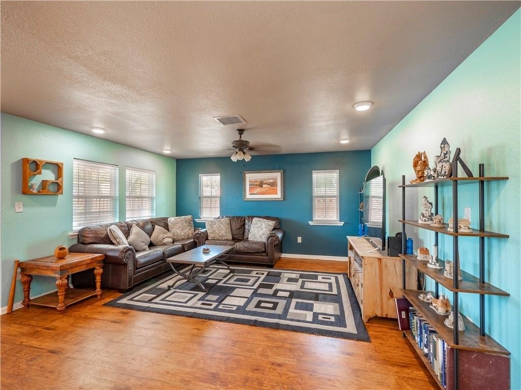 691 Tamarack Dr - Photo 8