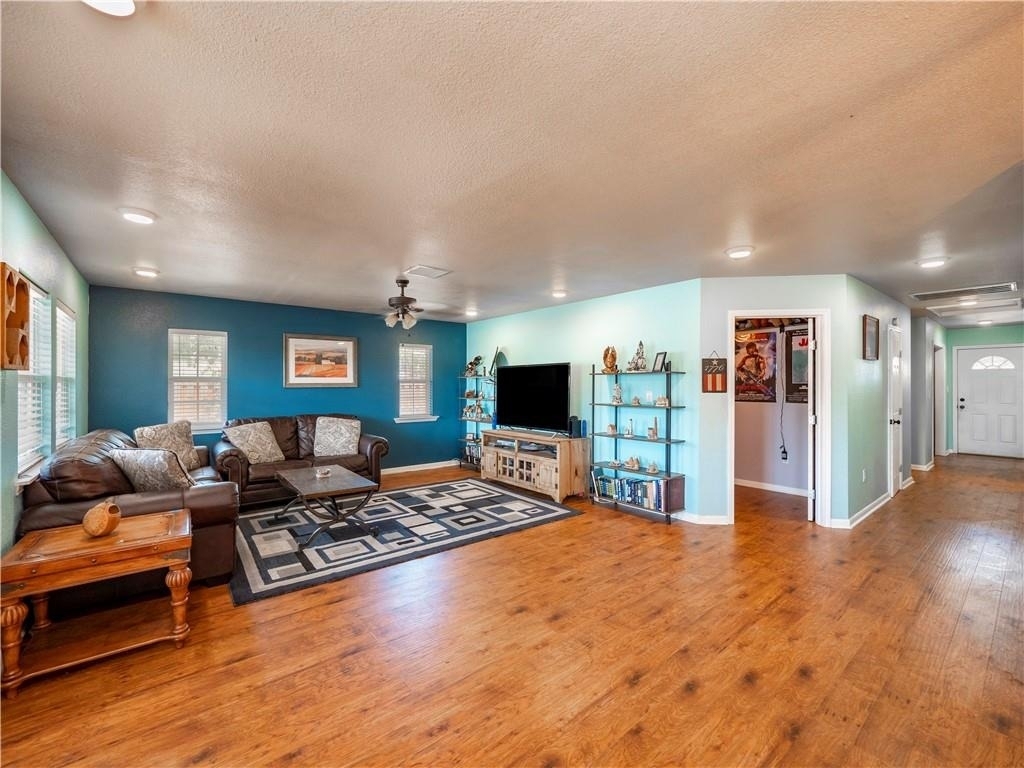 691 Tamarack Dr - Photo 6