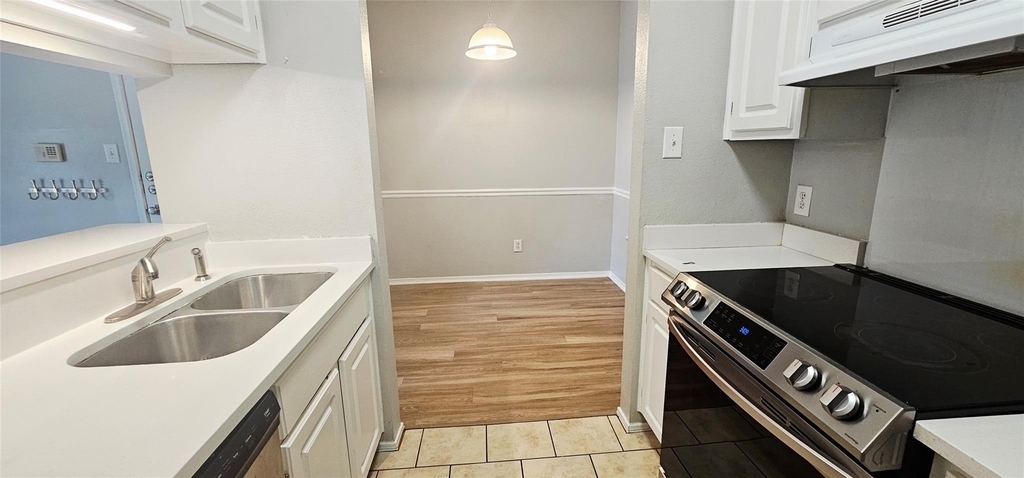 12166 Metric Blvd - Photo 0