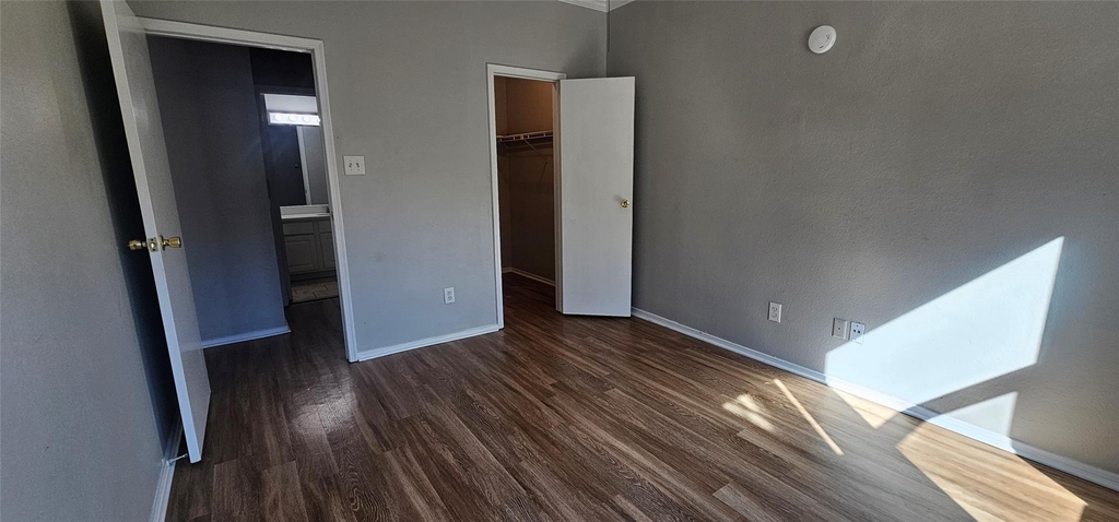 12166 Metric Blvd - Photo 3