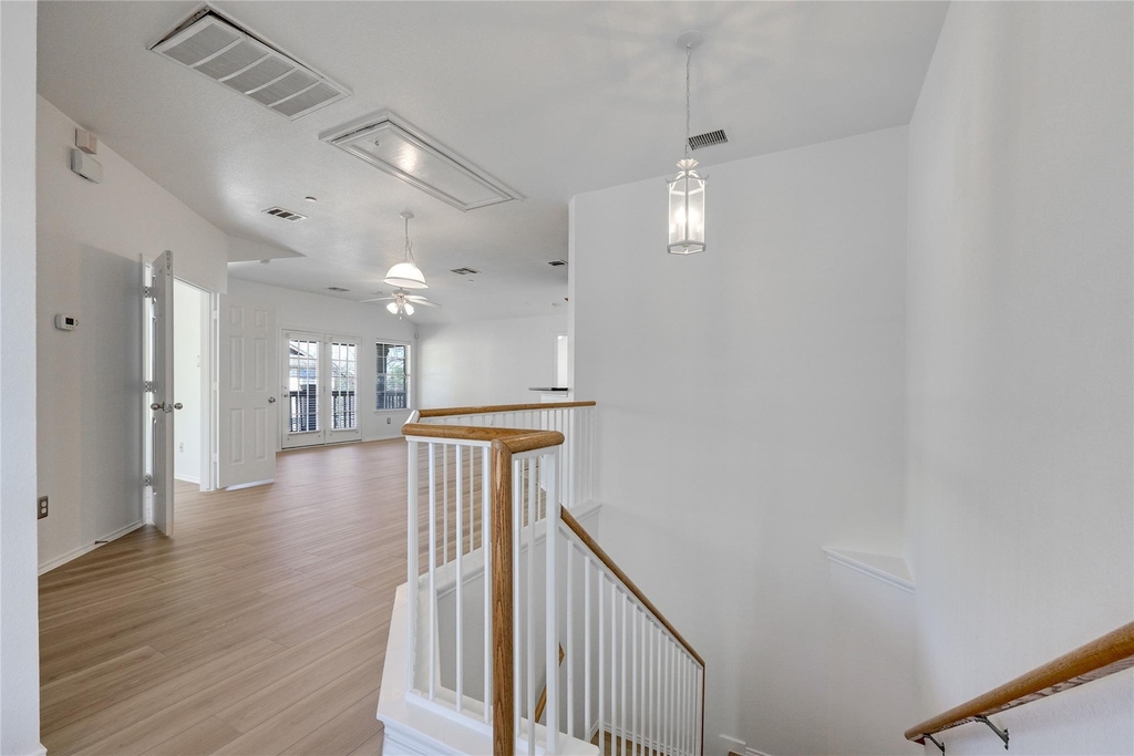 9201 Brodie Ln - Photo 5