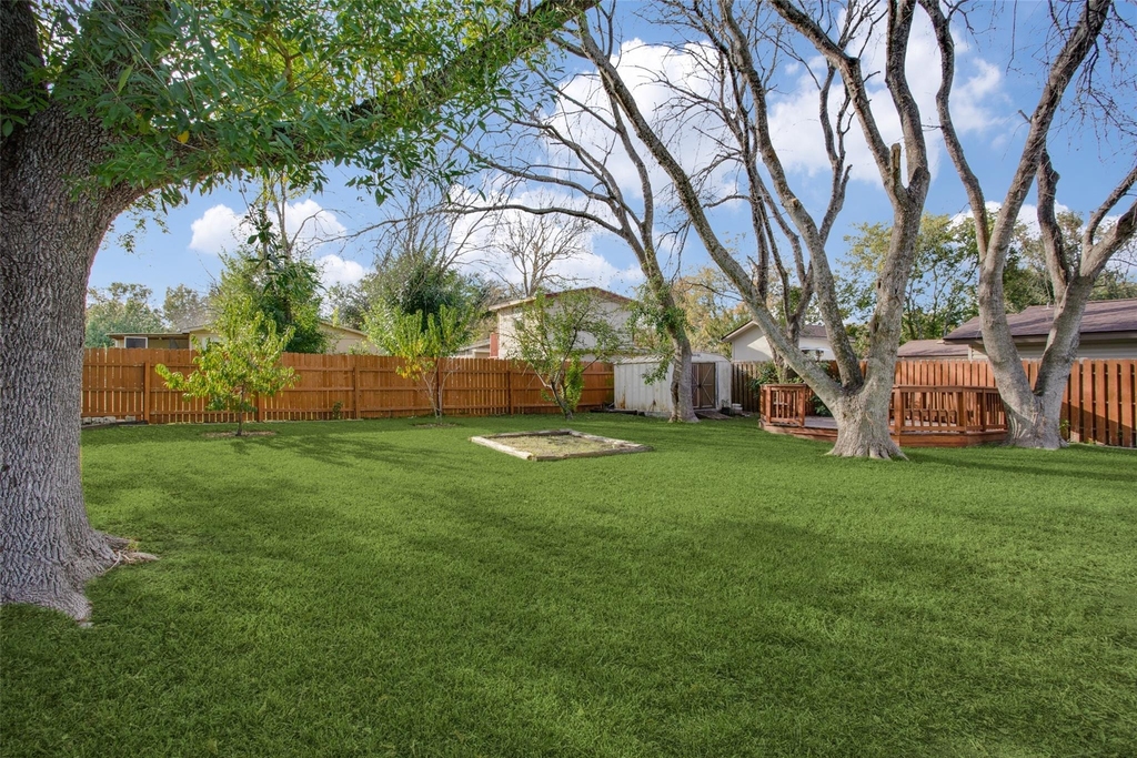 2212 Rifle Bend Dr - Photo 13