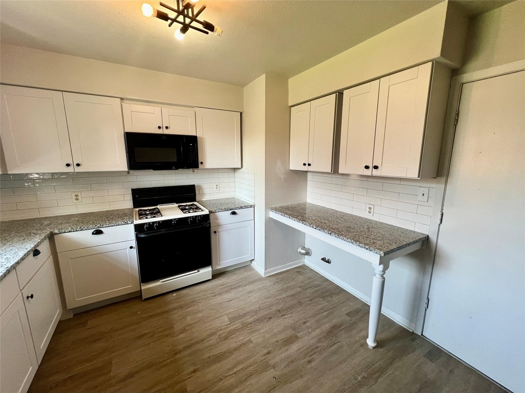 2212 Rifle Bend Dr - Photo 8