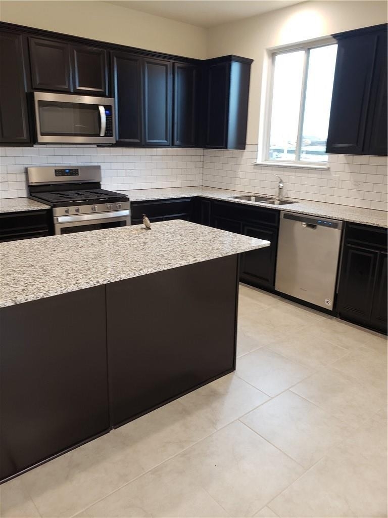 2212 Cliffbrake Way - Photo 3