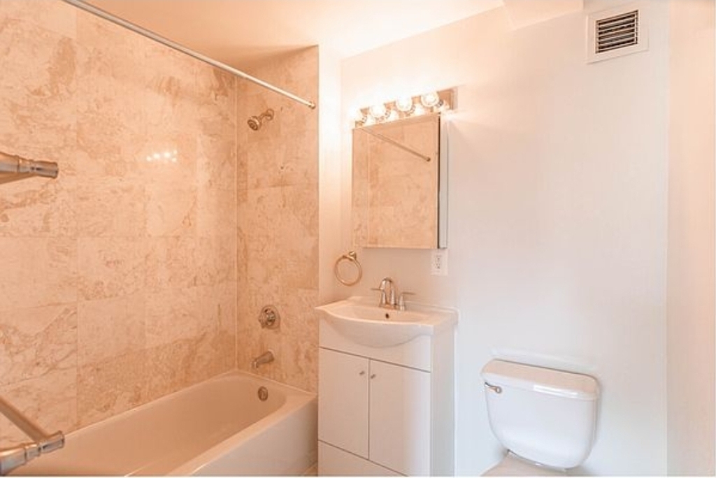 323 West 96th Street - Photo 4