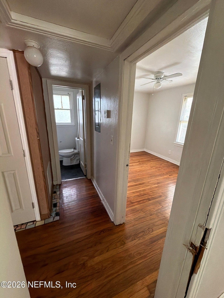 2052 W 17th Street - Photo 8