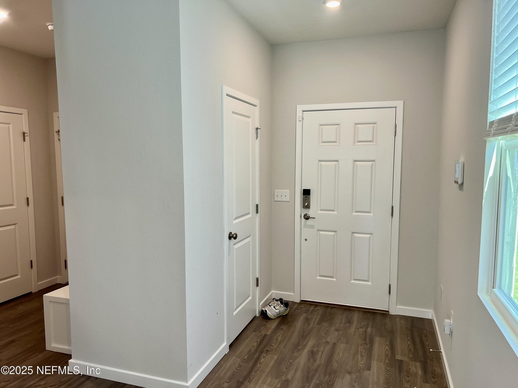 14750 Cashew Avenue - Photo 5