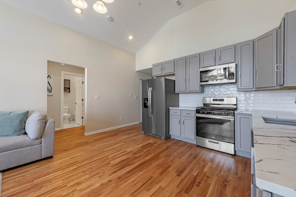 5933 W Huron Street - Photo 8