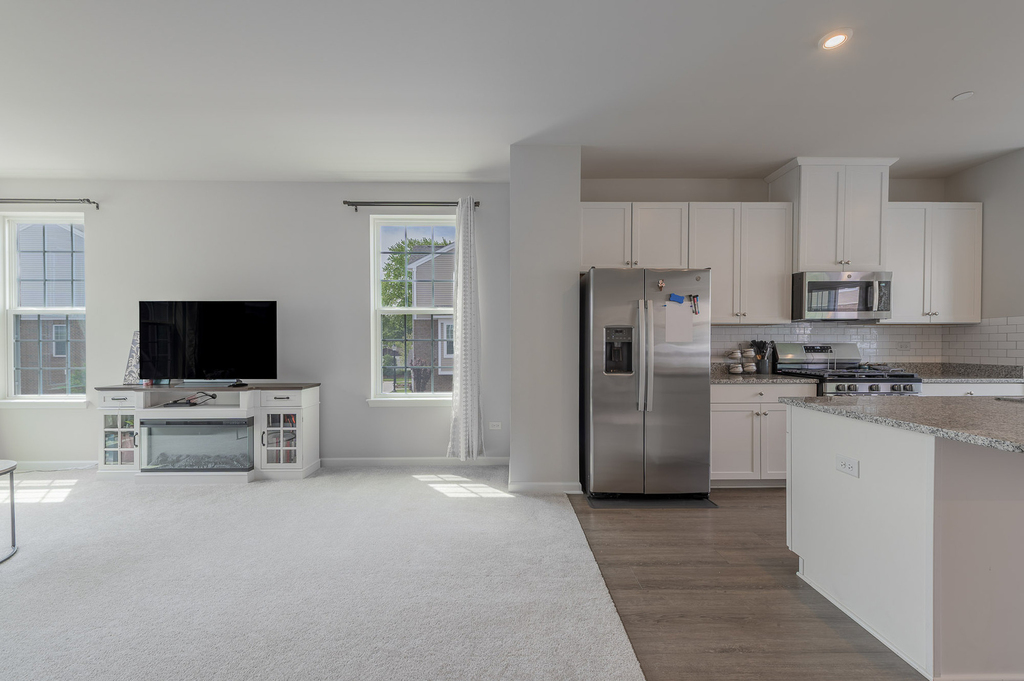920 Jenkins Court - Photo 2